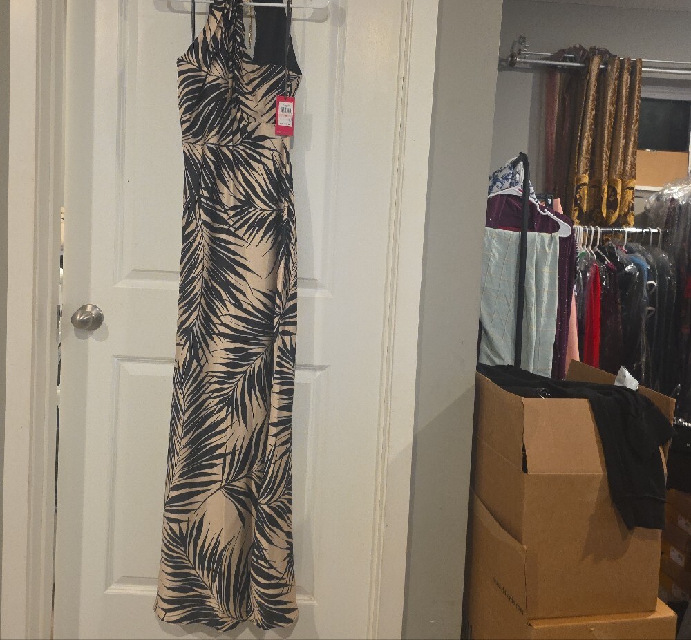 Vince Camuto Beige and Black Palm-Print Halter Maxi Dress - Picture 8 of 16
